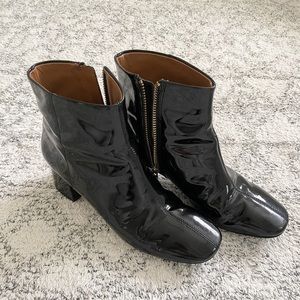 & another stories Black patent leather black ankle boots size size 37 6